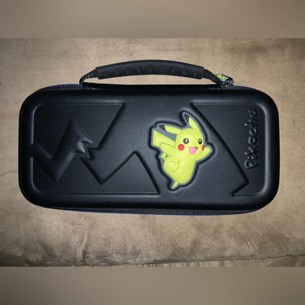 Pokémon ninento switch case/carrier